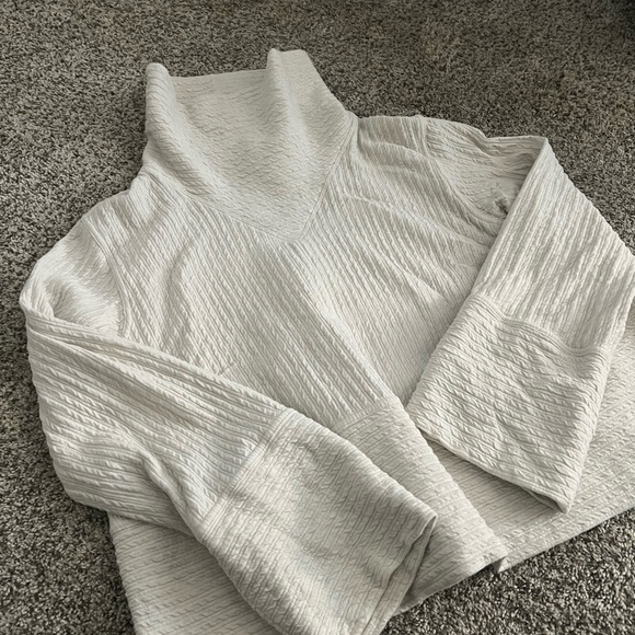 lululemon athletica Sweaters - Textured Lululemon Turtleneck